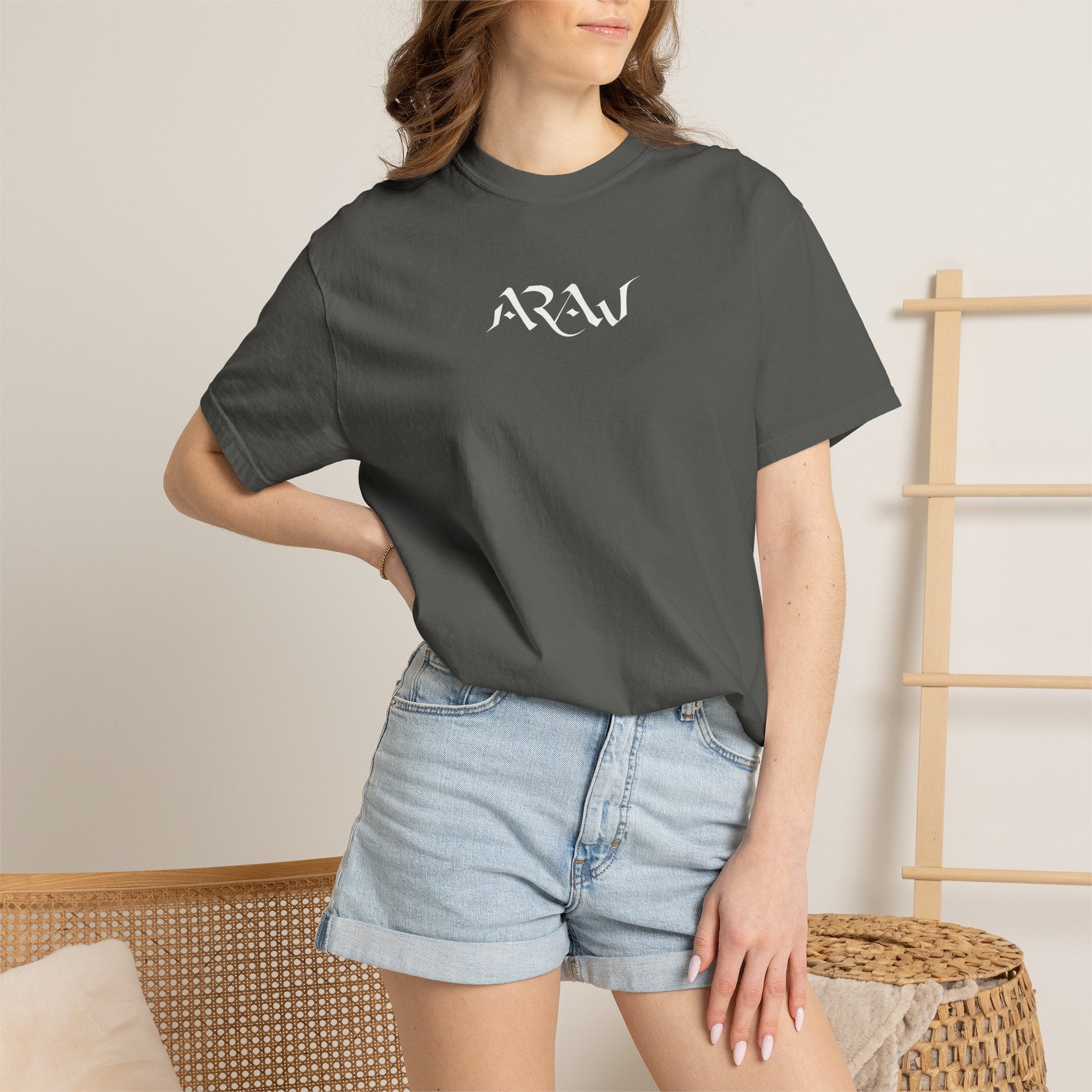ARAW Illustration T-shirt | Crocomeow Graphic Tee