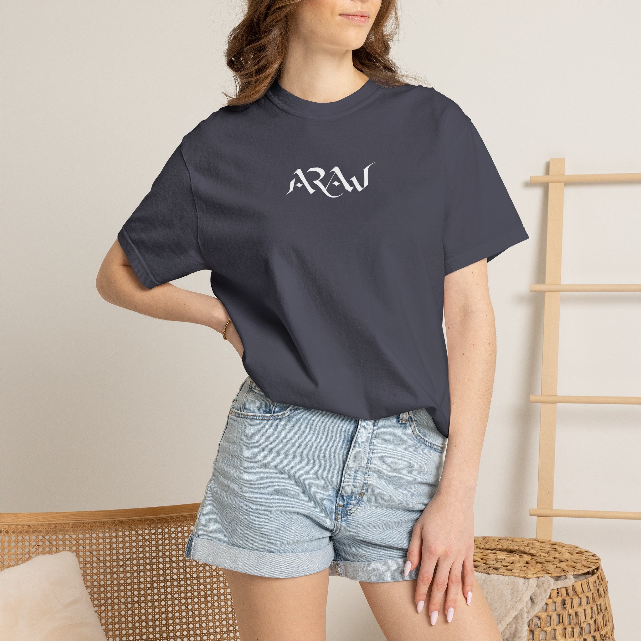 ARAW Illustration T-shirt | Crocomeow Graphic Tee