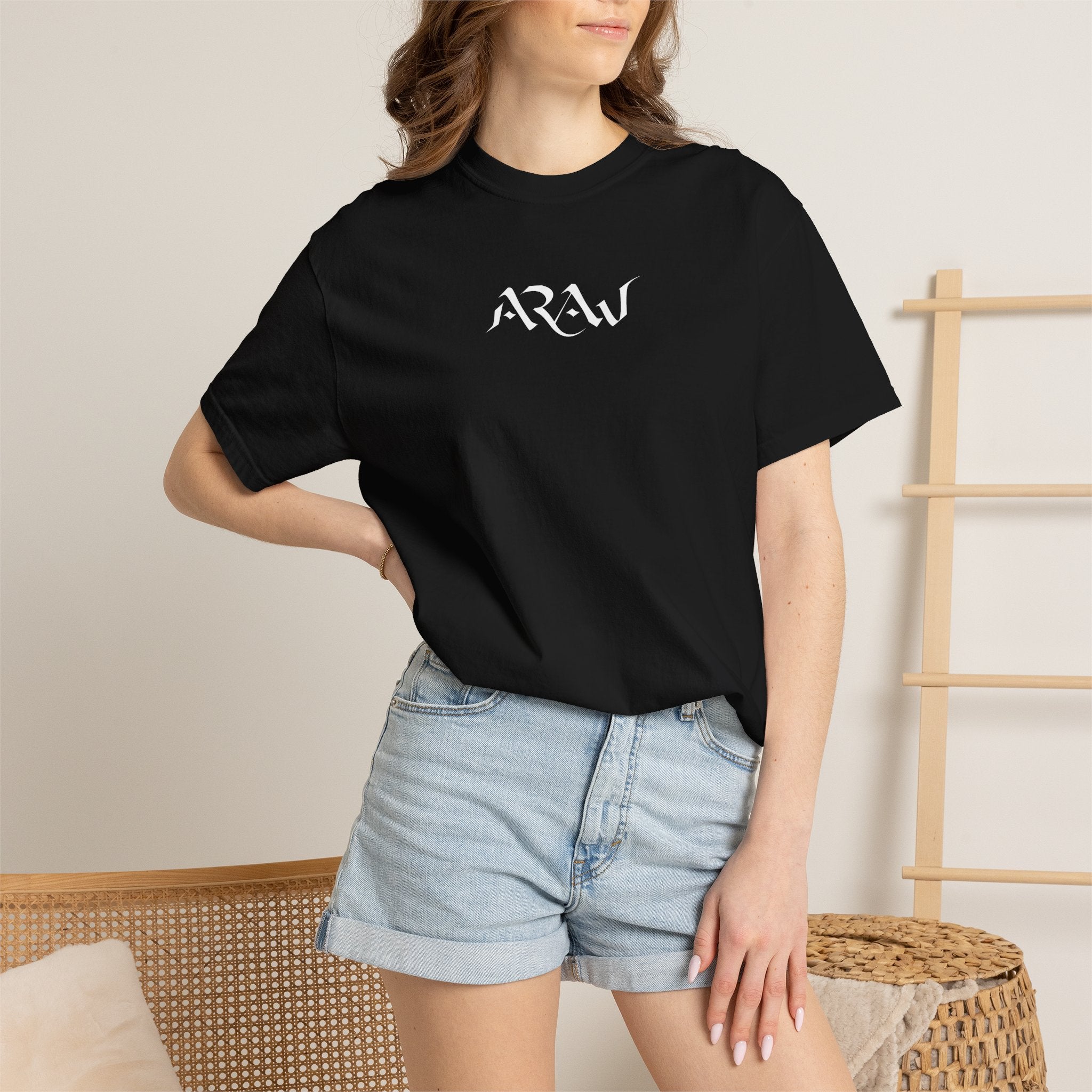 ARAW Illustration T-shirt | Crocomeow Graphic Tee